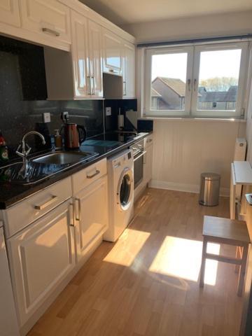 Modern One Bedroom Apartment ロジーマス エクステリア 写真